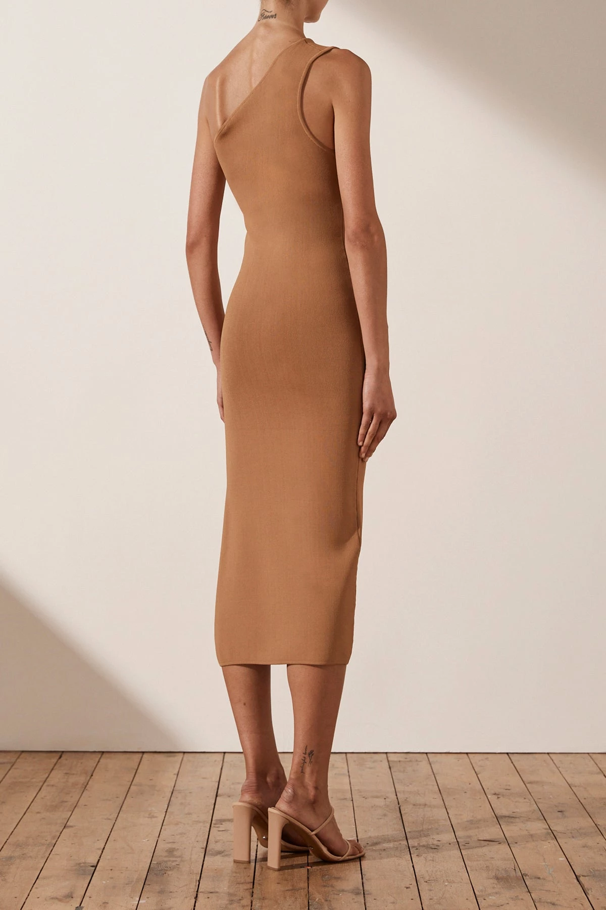Shona Joy BASIC ONE SHOULDER MIDI DRESS - TAN DRESSES 6 Shona Joy BASIC ONE SHOULDER MIDI DRESS - TAN DRESSES