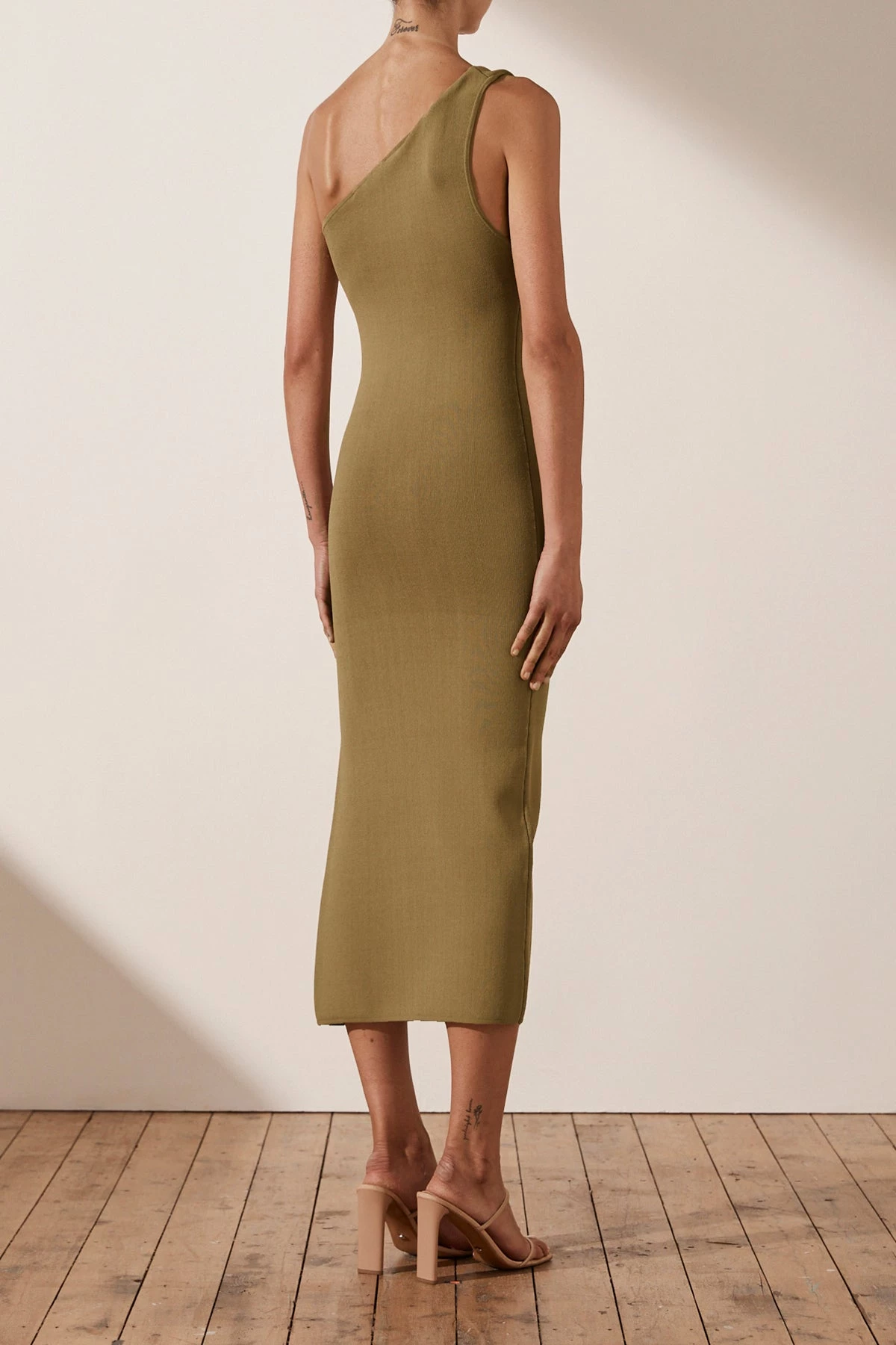 Shona Joy DRESSES BASIC ONE SHOULDER MIDI DRESS - BAY LEAF 6 Shona Joy DRESSES BASIC ONE SHOULDER MIDI DRESS - BAY LEAF
