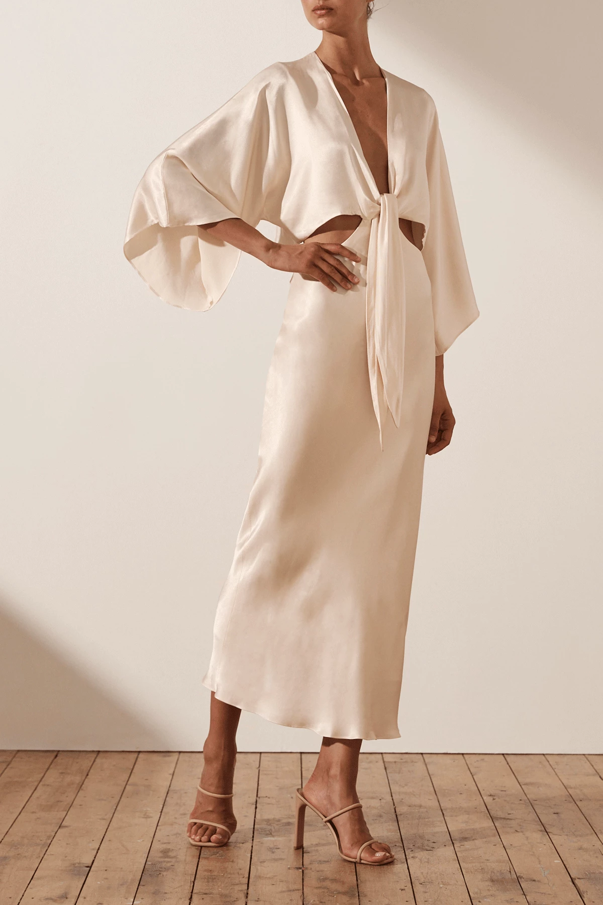 Shona Joy LA LUNE TIE FRONT BIAS MIDI DRESS - CREAM DRESSES 5 Shona Joy LA LUNE TIE FRONT BIAS MIDI DRESS - CREAM DRESSES