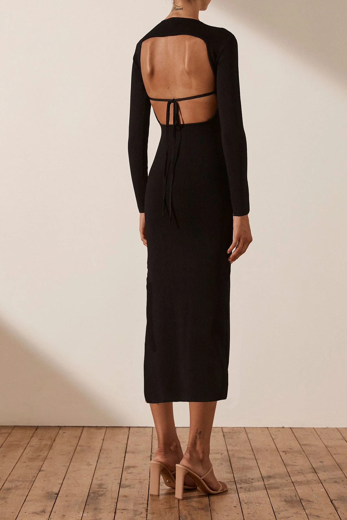 Shona Joy LYON LONG SLEEVE BACKLESS MIDI DRESS - BLACK 6 Shona Joy LYON LONG SLEEVE BACKLESS MIDI DRESS - BLACK