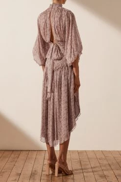 Shona Joy PAULETTE LONG SLEEVE OPEN BACK MIDI DRESS DRESSES