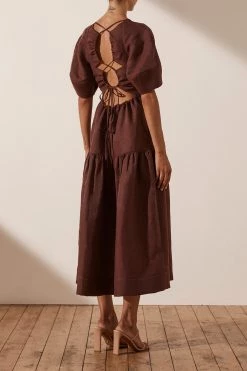 Shona Joy DRESSES MARLENE LINEN SHORT SLEEVE OPEN BACK MIDI DRESS - CHOCOLATE