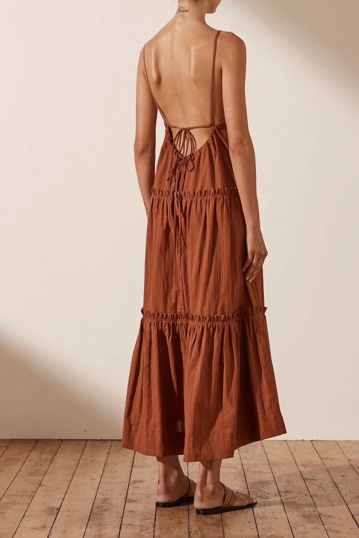 Shona Joy DRESSES KAIA PLUNGED BACKLESS MIDI DRESS - PAPRIKA 2 Shona Joy DRESSES KAIA PLUNGED BACKLESS MIDI DRESS - PAPRIKA