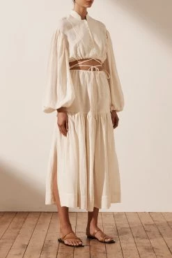 Shona Joy BRIGITTE LINEN CROPPED DRAWSTRING SHIRT - TOFU TOPS