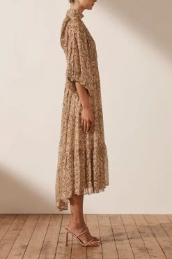 Shona Joy AMBAR LONG SLEEVE BACKLESS TIERED MIDI DRESS DRESSES