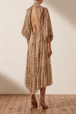 Shona Joy AMBAR LONG SLEEVE BACKLESS TIERED MIDI DRESS DRESSES