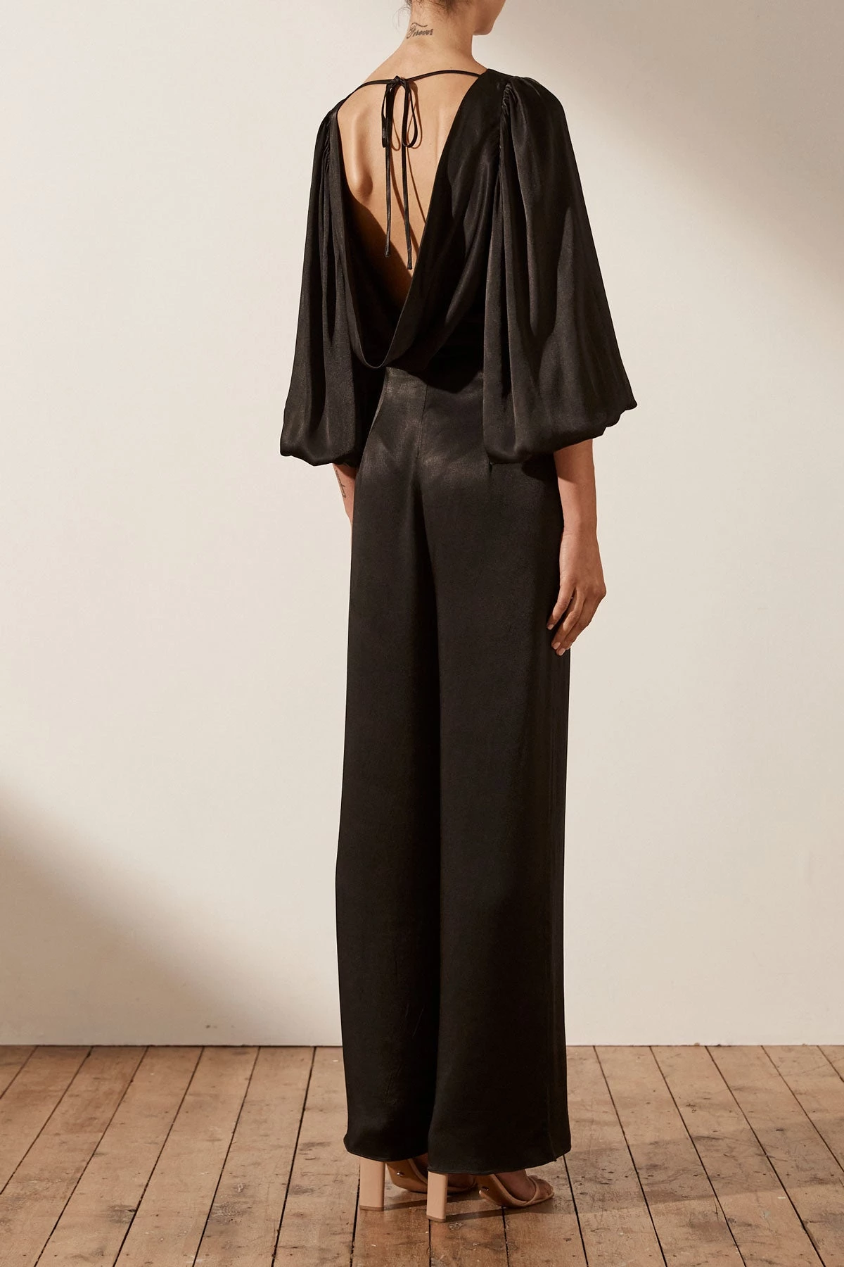 Shona Joy LA LUNE COWL BACK BALLOON SLEEVE BLOUSE - BLACK 4 Shona Joy LA LUNE COWL BACK BALLOON SLEEVE BLOUSE - BLACK