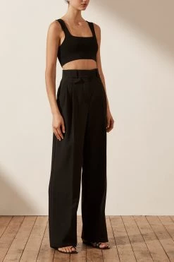 Shona Joy BASIC SQUARE NECK CROP TOP - BLACK TOPS
