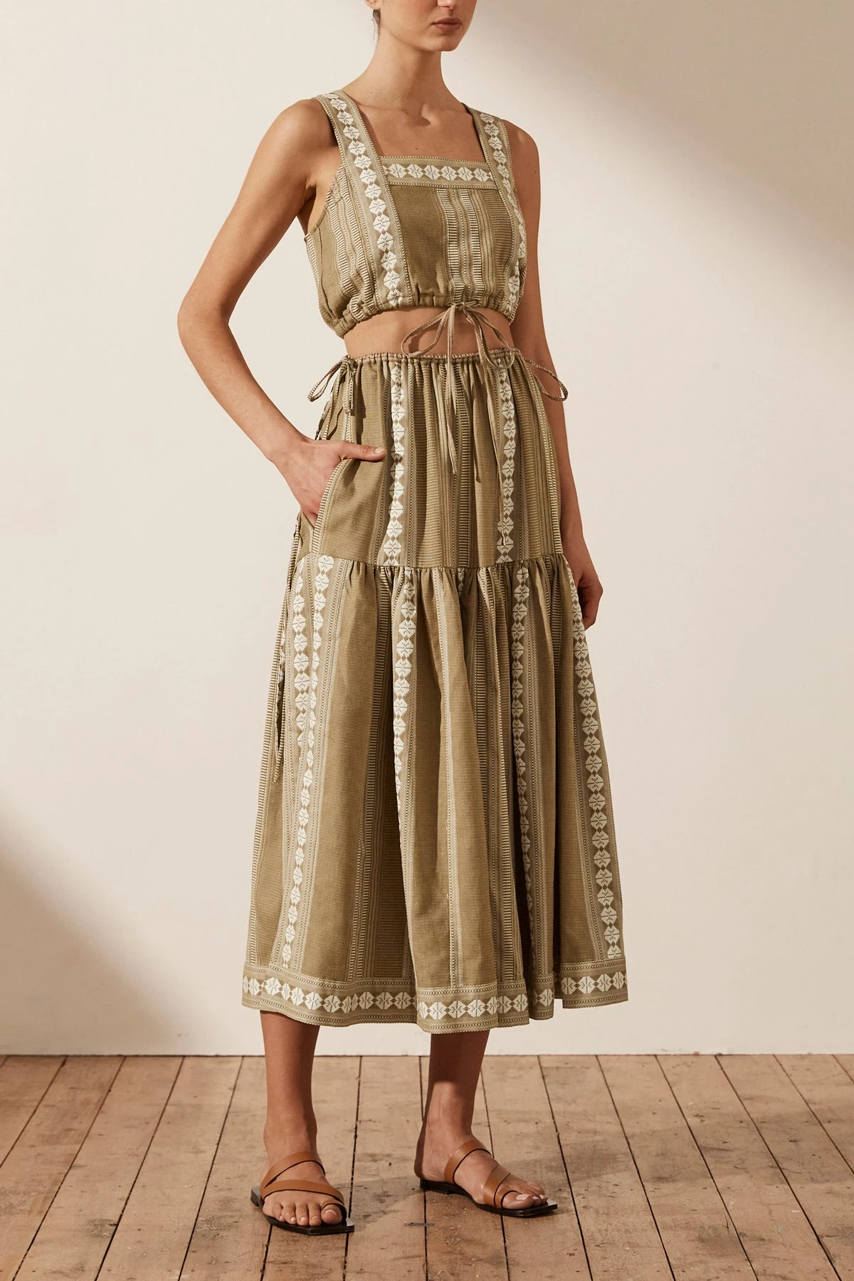 Shona Joy SKIRTS LIZETE DRAWSTRING SPLIT MIDI SKIRT 4 Shona Joy SKIRTS LIZETE DRAWSTRING SPLIT MIDI SKIRT