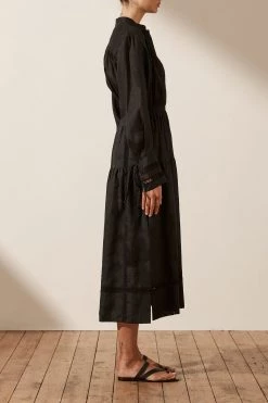Shona Joy ADRIANA LINEN LONG SLEEVE MIDI DRESS - BLACK