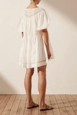 Shona Joy ADRIANA LINEN SHORT SLEEVE TIERED MINI DRESS - RICE