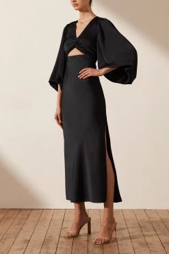 Shona Joy DRESSES LUXE TWIST FRONT BALLOON SLEEVE MIDI DRESS - ONYX