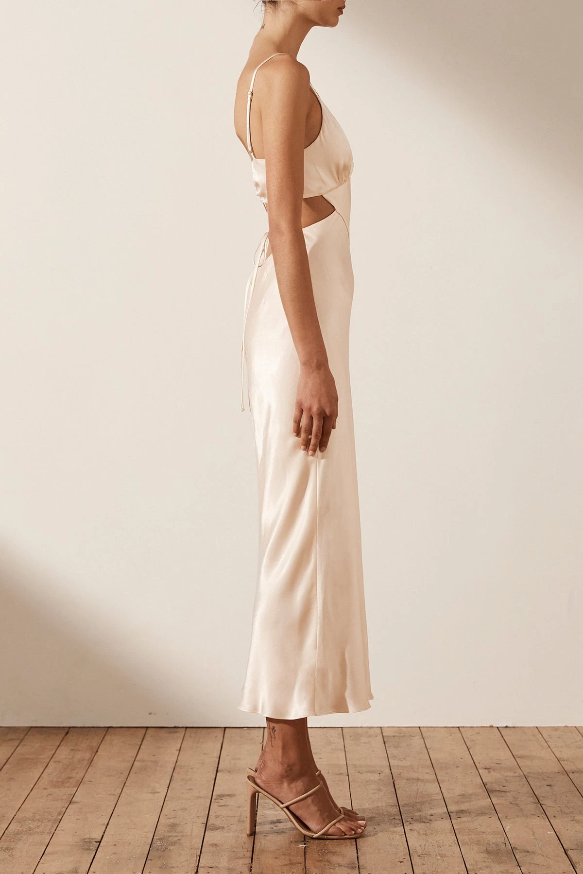 Shona Joy LA LUNE BACKLESS MIDI DRESS - CREAM 5 Shona Joy LA LUNE BACKLESS MIDI DRESS - CREAM