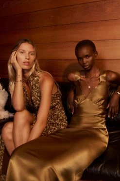 Shona Joy BEST SELLERS GIORGIA PLUNGED MIDI DRESS - OLIVE OIL