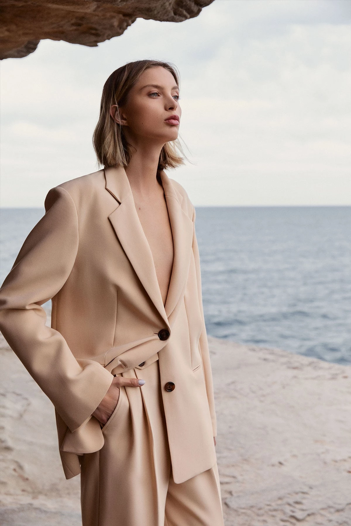 Shona Joy IVY OVERSIZED TAILORED BLAZER - PEANUT BUTTER 2 Shona Joy IVY OVERSIZED TAILORED BLAZER - PEANUT BUTTER