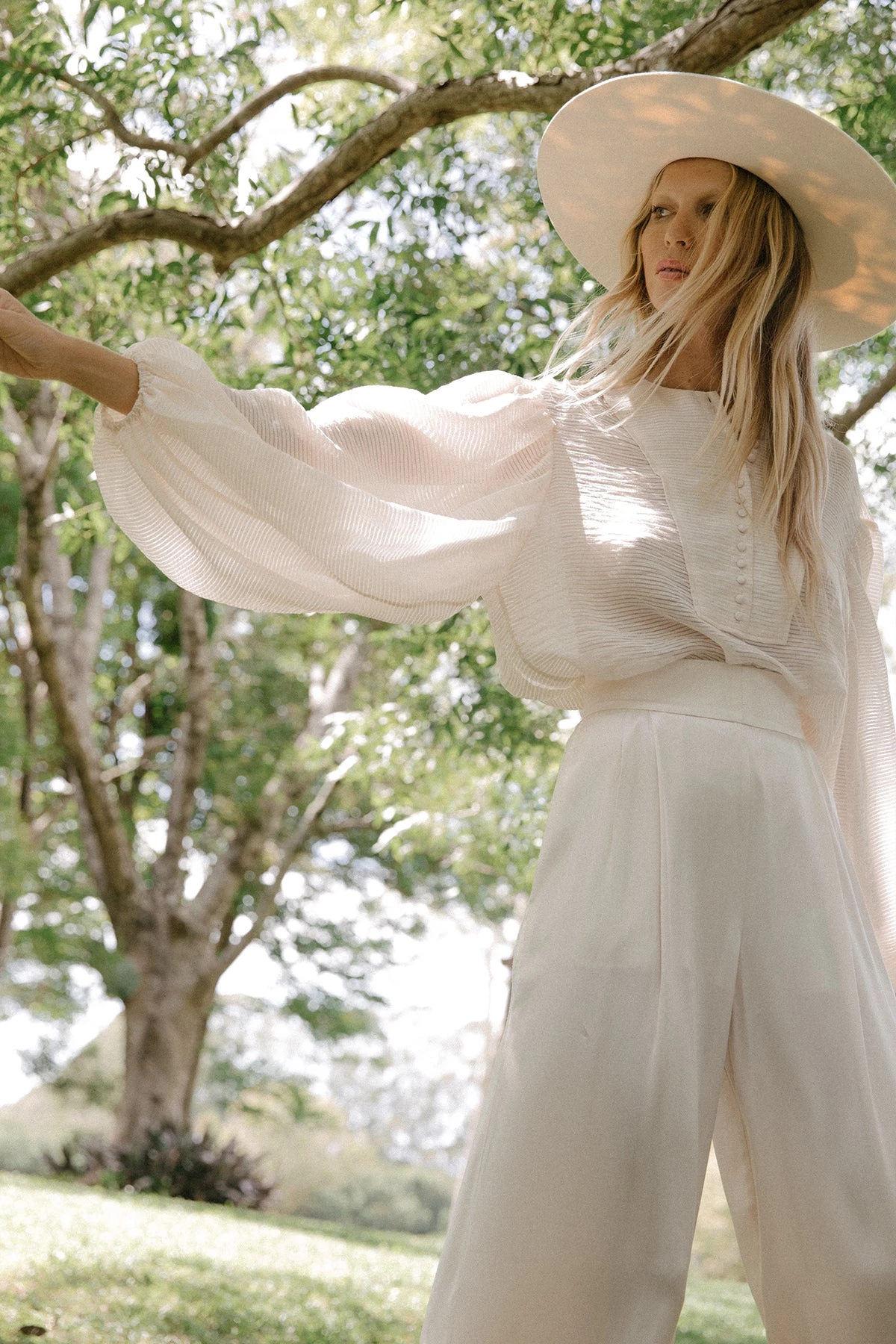 Shona Joy CHARLOTTE BALLOON SLEEVE BLOUSE - ECRU 2 Shona Joy CHARLOTTE BALLOON SLEEVE BLOUSE - ECRU