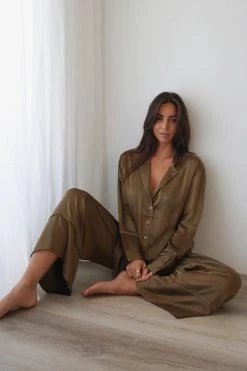 Shona Joy BRIDESMAIDS LA LUNE LOUNGE LONG SLEEVE SHIRT SET- WARM OLIVE