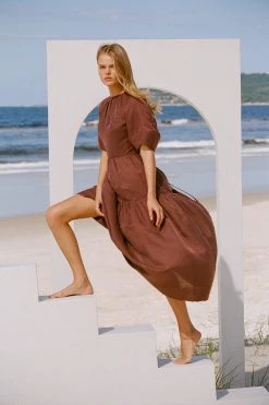 Shona Joy DRESSES MARLENE LINEN SHORT SLEEVE OPEN BACK MIDI DRESS - CHOCOLATE