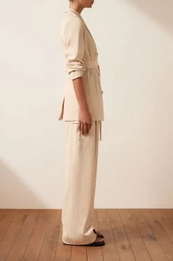 Shona Joy SARA DOUBLE BREASTED BLAZER - CREMA