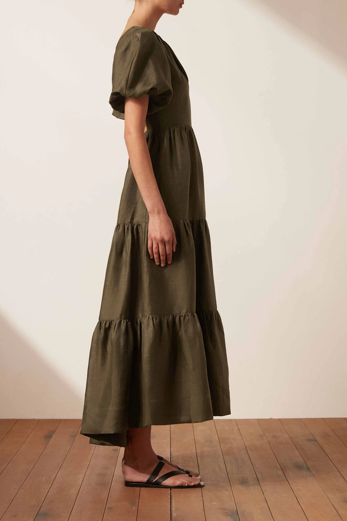 Shona Joy BRUNA LINEN SHORT SLEEVE BACKLESS MIDI DRESS - FOREST 5 Shona Joy BRUNA LINEN SHORT SLEEVE BACKLESS MIDI DRESS - FOREST