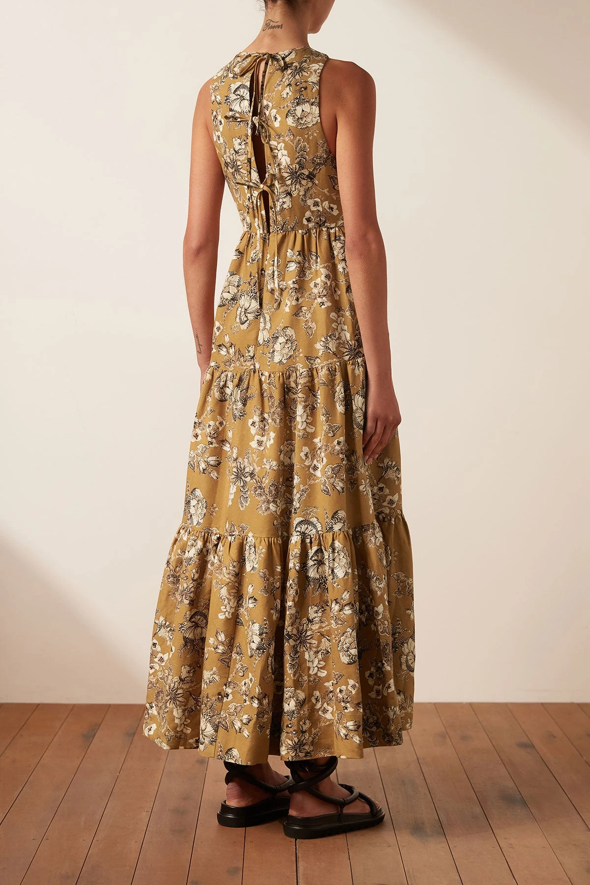 Shona Joy DRESSES CECILIA LINEN TIE BACK MIDI DRESS 5 Shona Joy DRESSES CECILIA LINEN TIE BACK MIDI DRESS