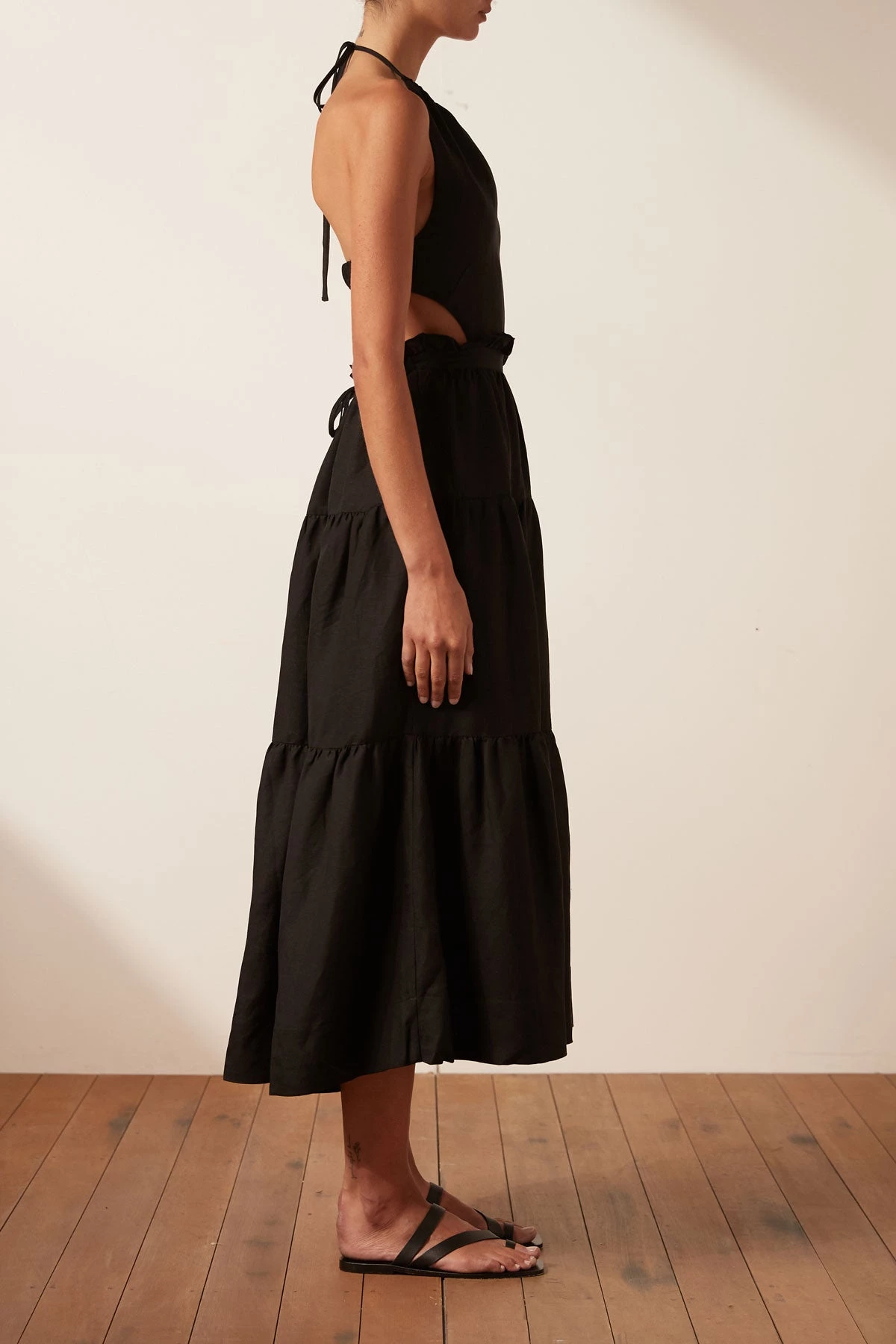 Shona Joy RUBI LINEN BACKLESS MIDI DRESS - BLACK 5 Shona Joy RUBI LINEN BACKLESS MIDI DRESS - BLACK