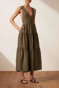 Shona Joy JULIANA LINEN PLUNGED CROSS BACK MIDI DRESS - FOREST