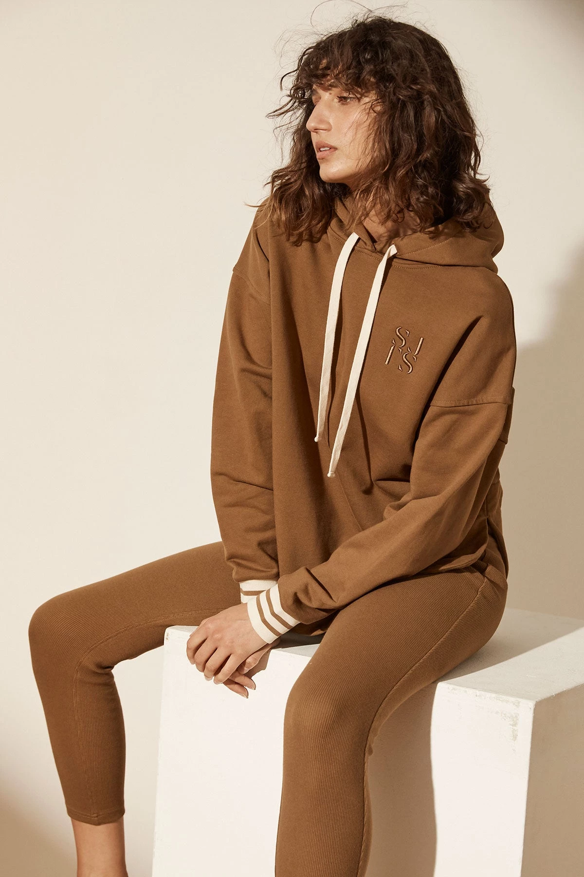 Shona Joy SJ LOGO CURVED HEM HOODIE - CUMIN TOPS 2 Shona Joy SJ LOGO CURVED HEM HOODIE - CUMIN TOPS